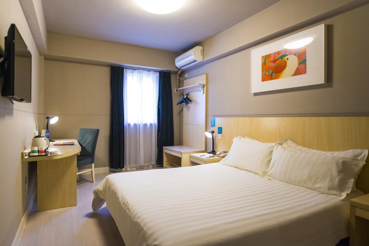 Jinjiang Inn Urumqi Hongqi Road Exterior foto